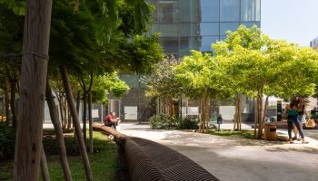 מלון PLAY מידטאון תל אביב