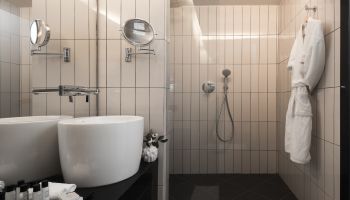 לאונרדו בוטיק ירושלים