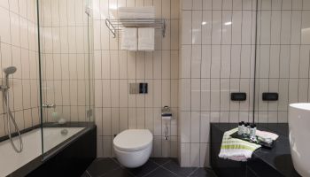 לאונרדו בוטיק ירושלים