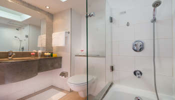 לאונרדו פלאזה טבריה-פתאל