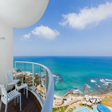 ריזורט חדרה מרשת מלונות ג’ייקוב - תמונה 1