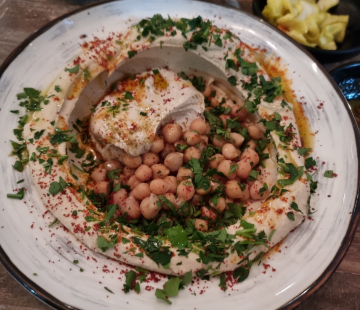 Experience Delicious Vegan Cuisine at Umm Kulthum Hummus Bar in Haifa