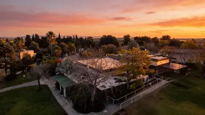 מלון נס עמים