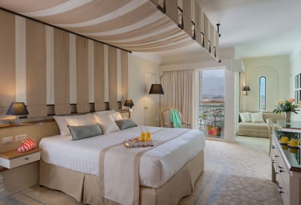 חדר אקזקיוטיב