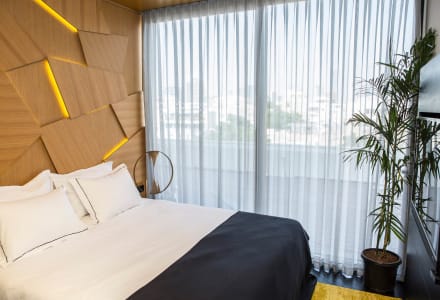 חדר טראס עם אמבט ג'קוזי