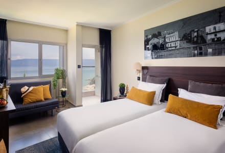 סופריור המשקיף לכנרת