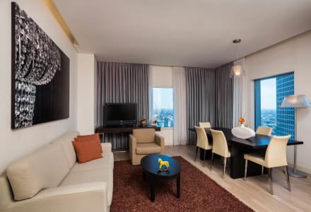 סוויטת אקזקיוטיב כולל טרקלין