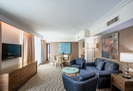 סוויטת מלכת שבא ג'קוזי מרובע 