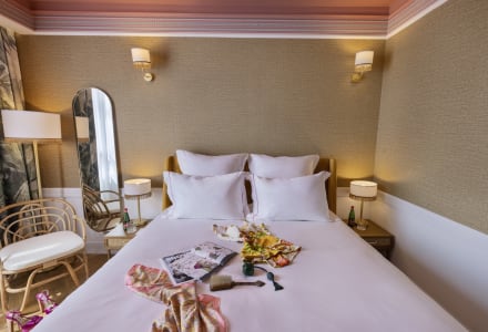 חדר קלאסיק עם מרפסת עמידה