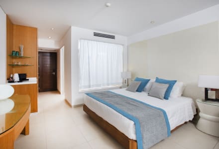 סוויטת דה לקס בריכה