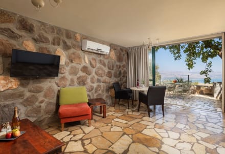 קוטג' עד חמישה