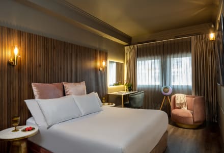 Deluxe Rooms