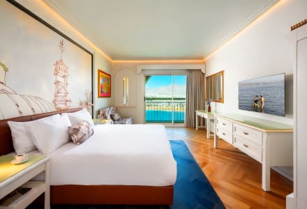 Grand Deluxe Rooms