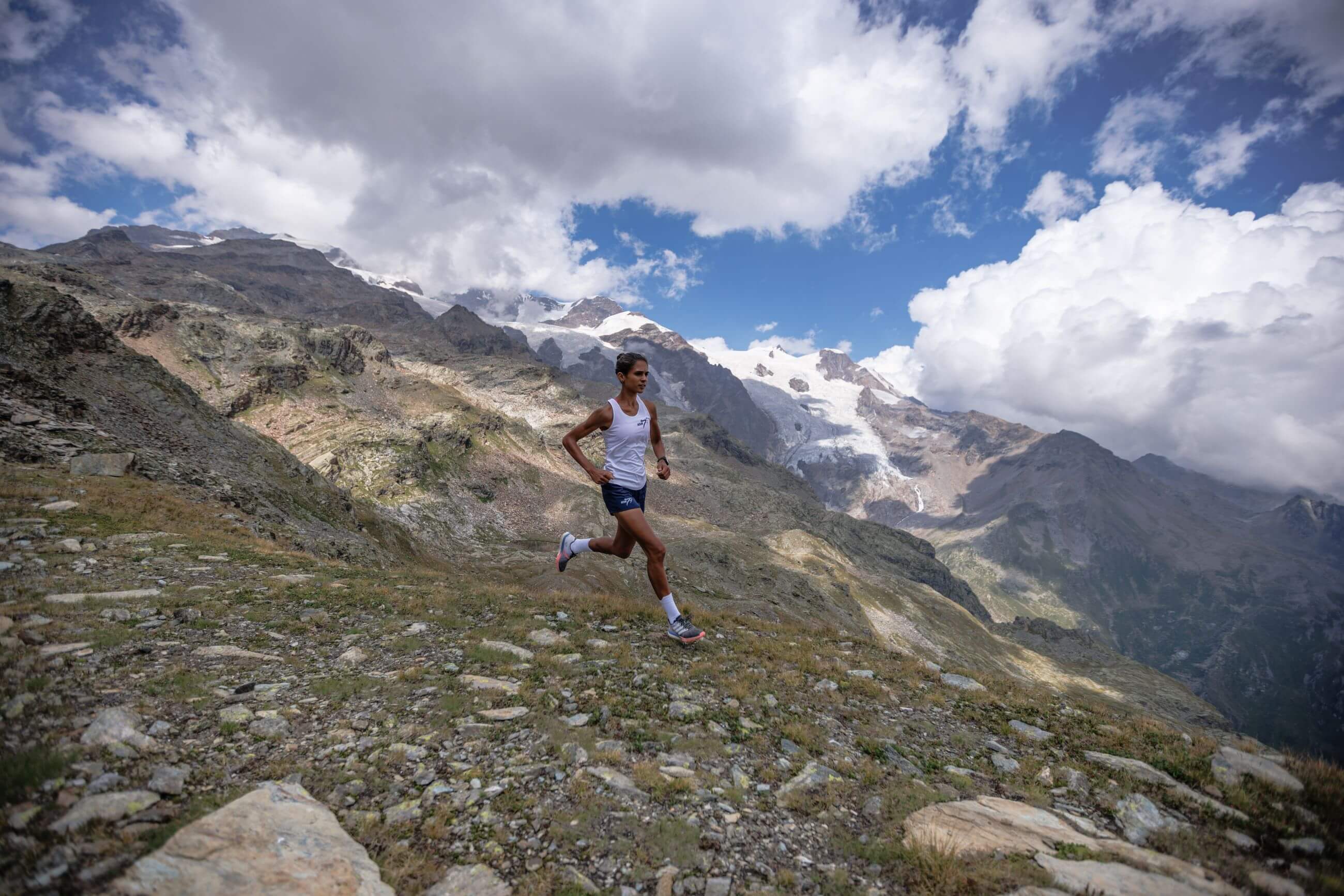 salomon trail running shoes