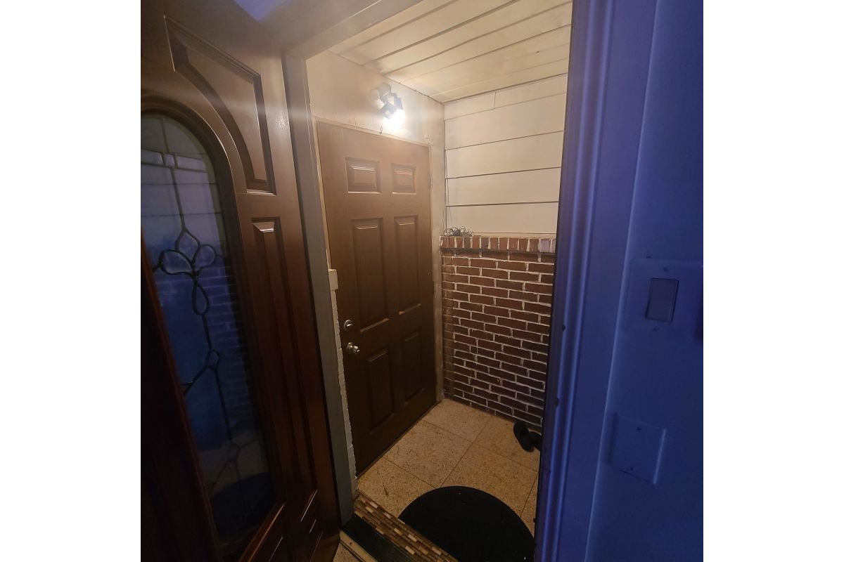Thumbnail 33
