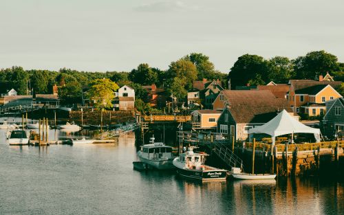 New Hampshire skyline and regional real estate market spanning commuter suburbs and statewide communities