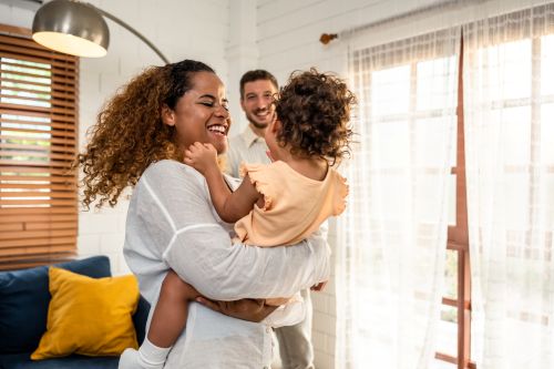 Sacramento homeowners considering we buy houses services for a quick closing