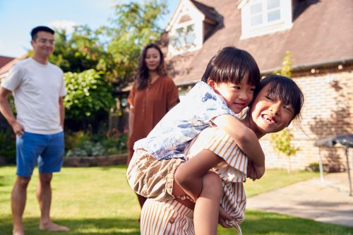 Florida homeowners considering we buy houses options for a quick home sale