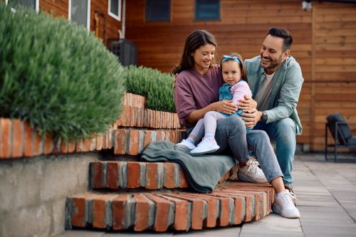Colorado homeowners considering we buy houses services for a quick closing