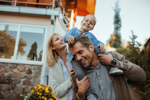 San Francisco homeowners exploring we buy houses services for a quick closing
