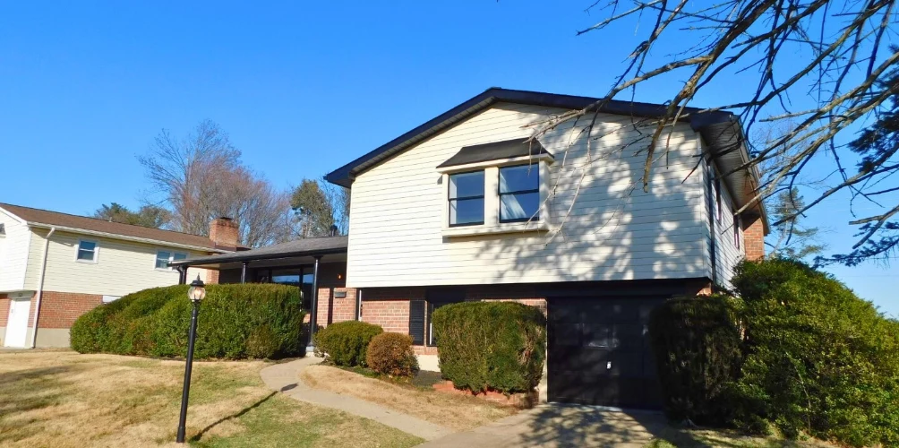 How Craig and Jeanne Sold Their Inherited Home Without Rushing Their Daughter Out