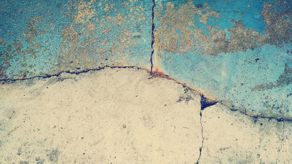 foundation crack