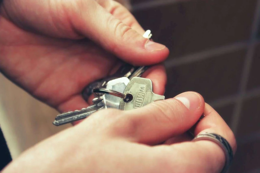 cash for keys advantages