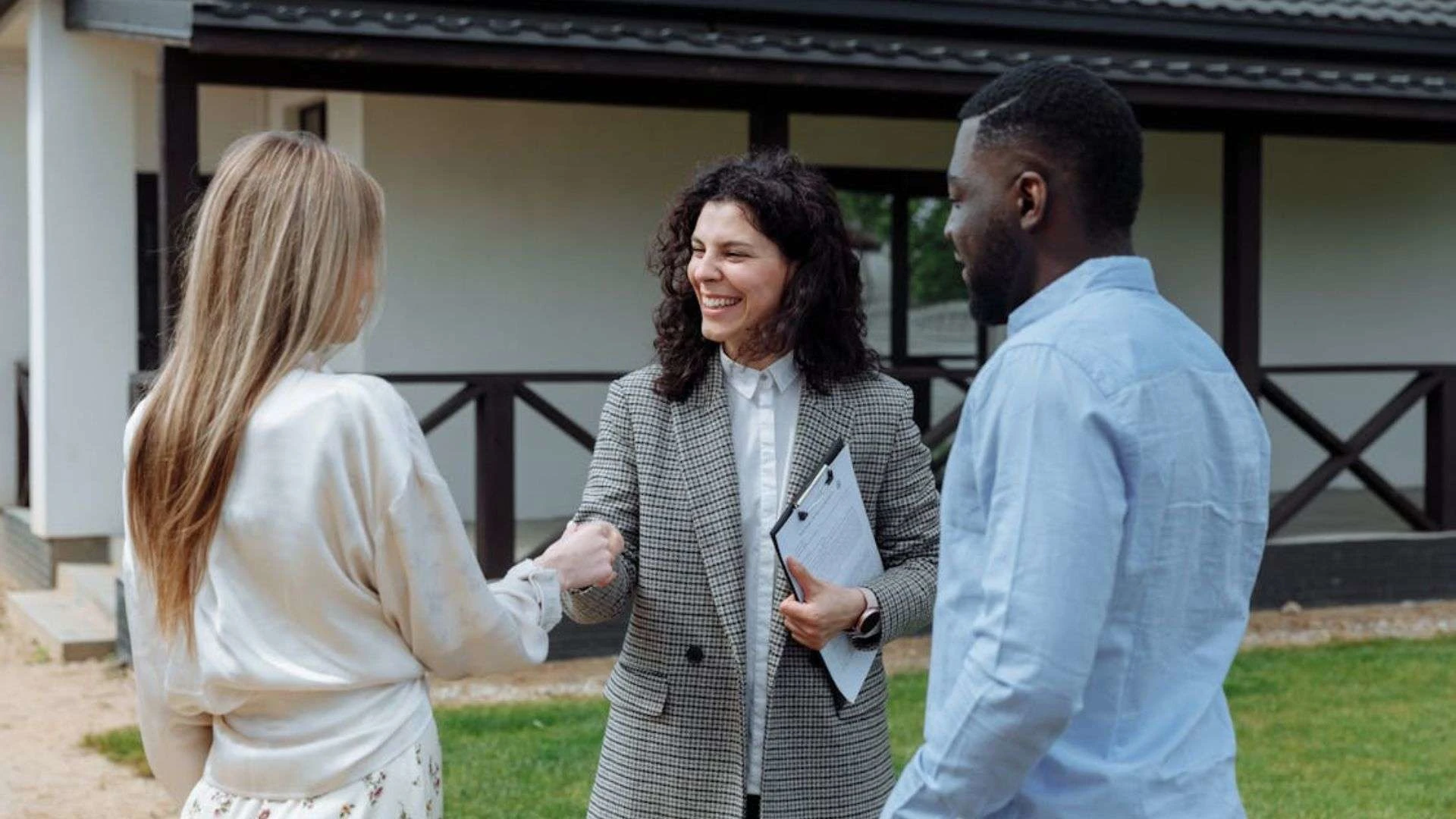 Selling to a Cash Buyer as an Alternative Solution