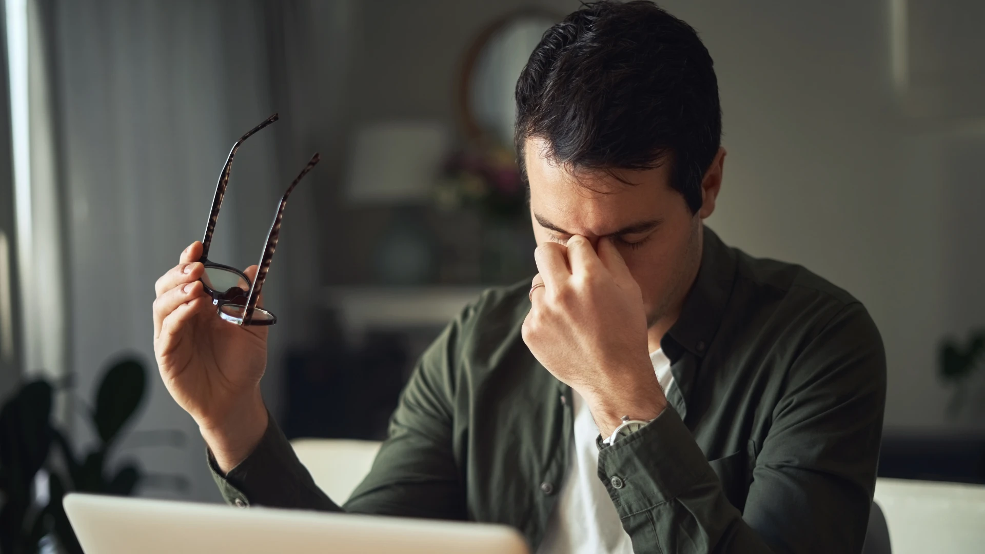 Man stressed about it taking too long to close on his house