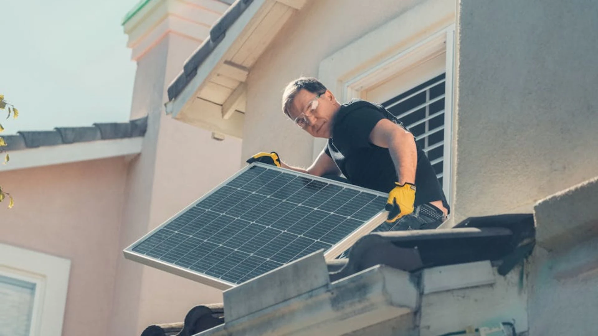 How Solar Panels Can Impact Your Home’s Value