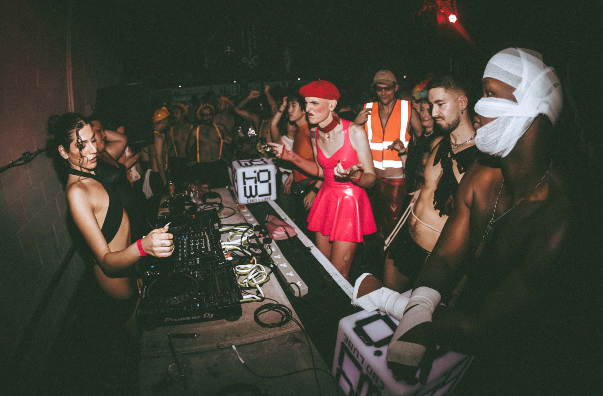 Howl_Rave_18_098_dvqhtm