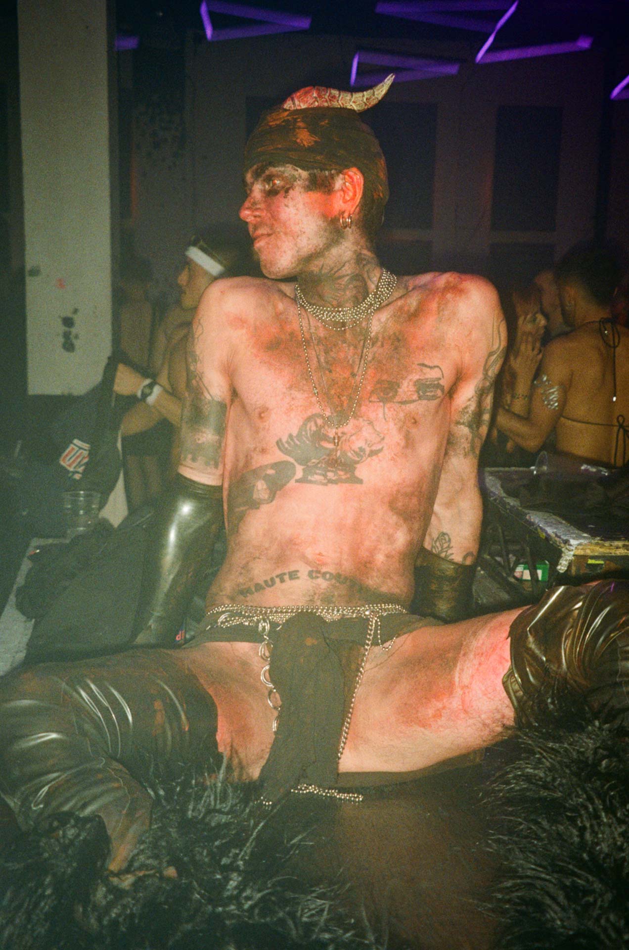Howl_Rave_18_051_ryxl0b