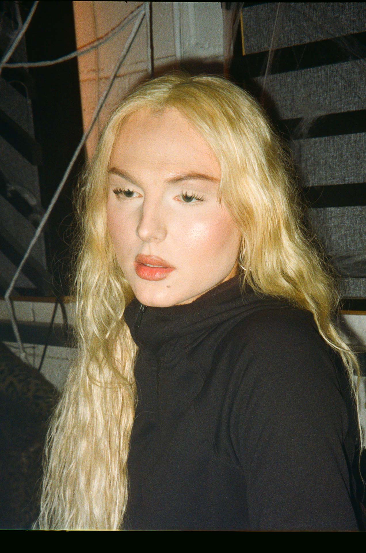 Howl_Rave_18_027_qog62m