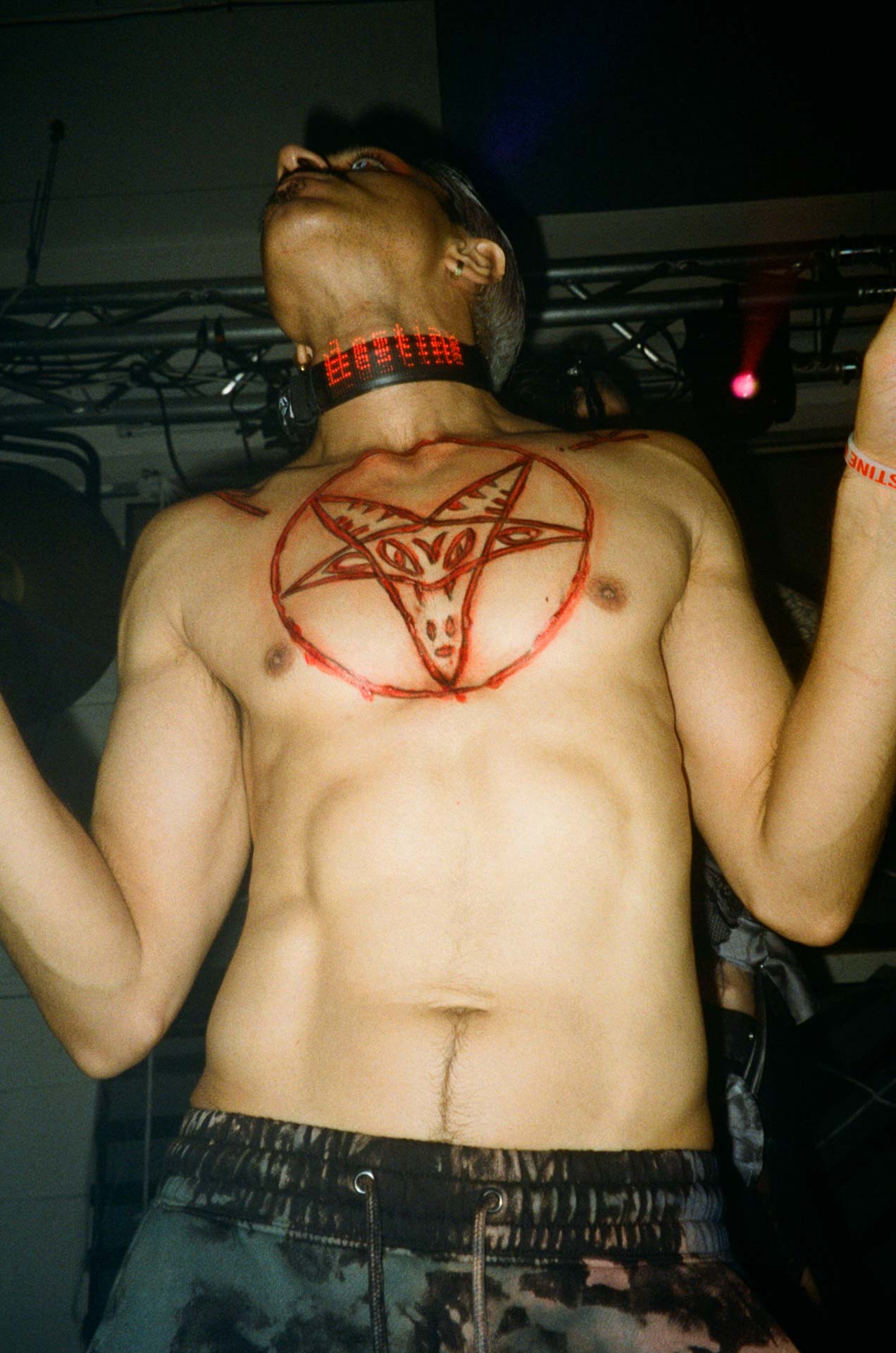 Howl_Rave_18_152_qvv3jo