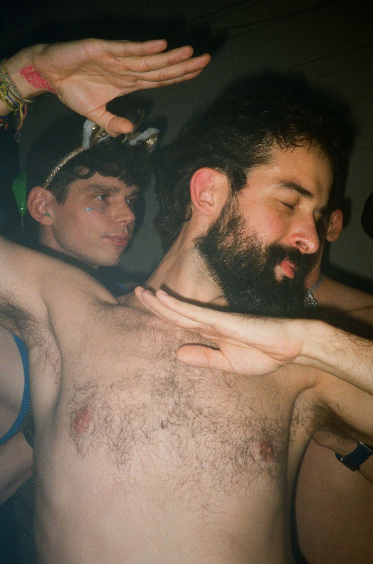 Howl_Rave_18_112_yxtgpr