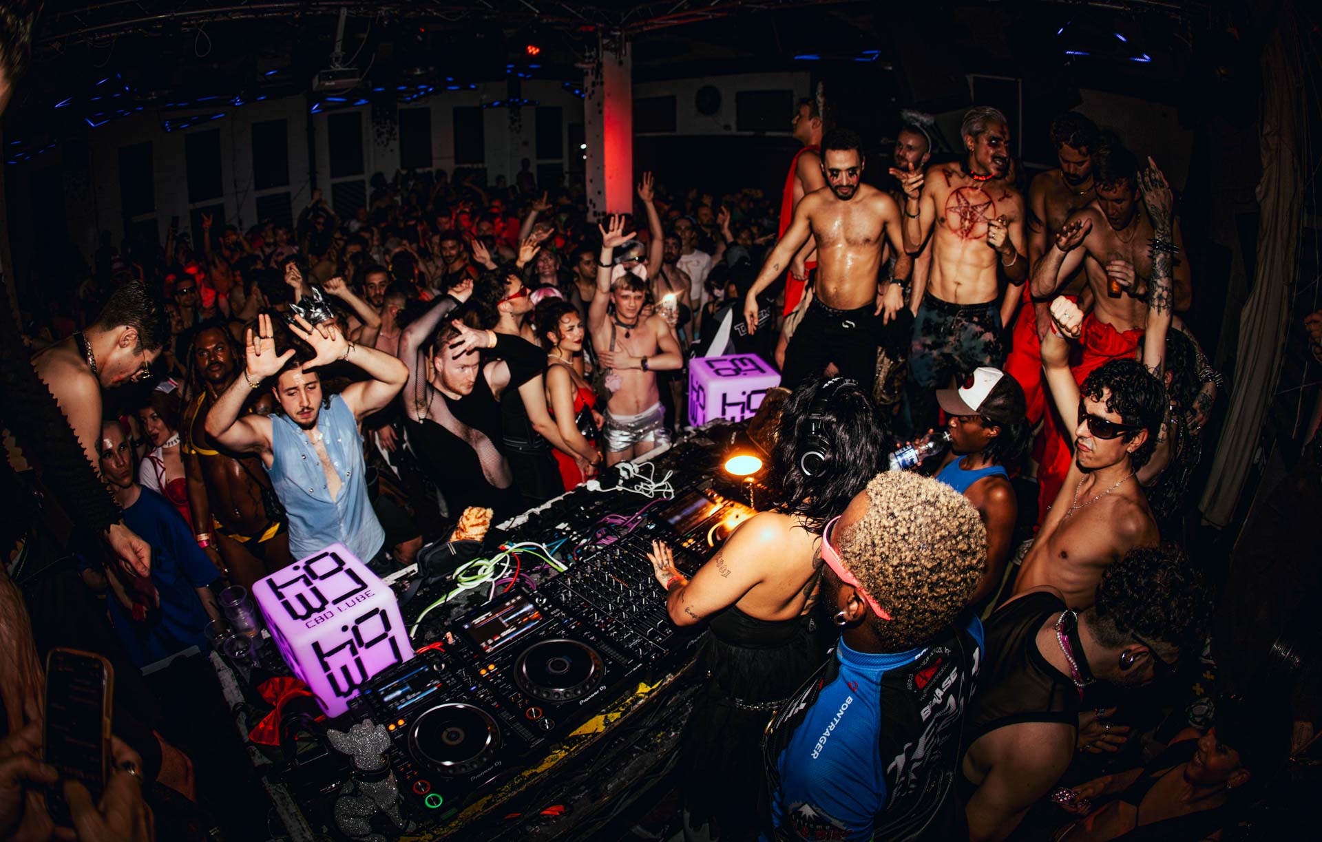 Howl_Rave_18_101_en1yei