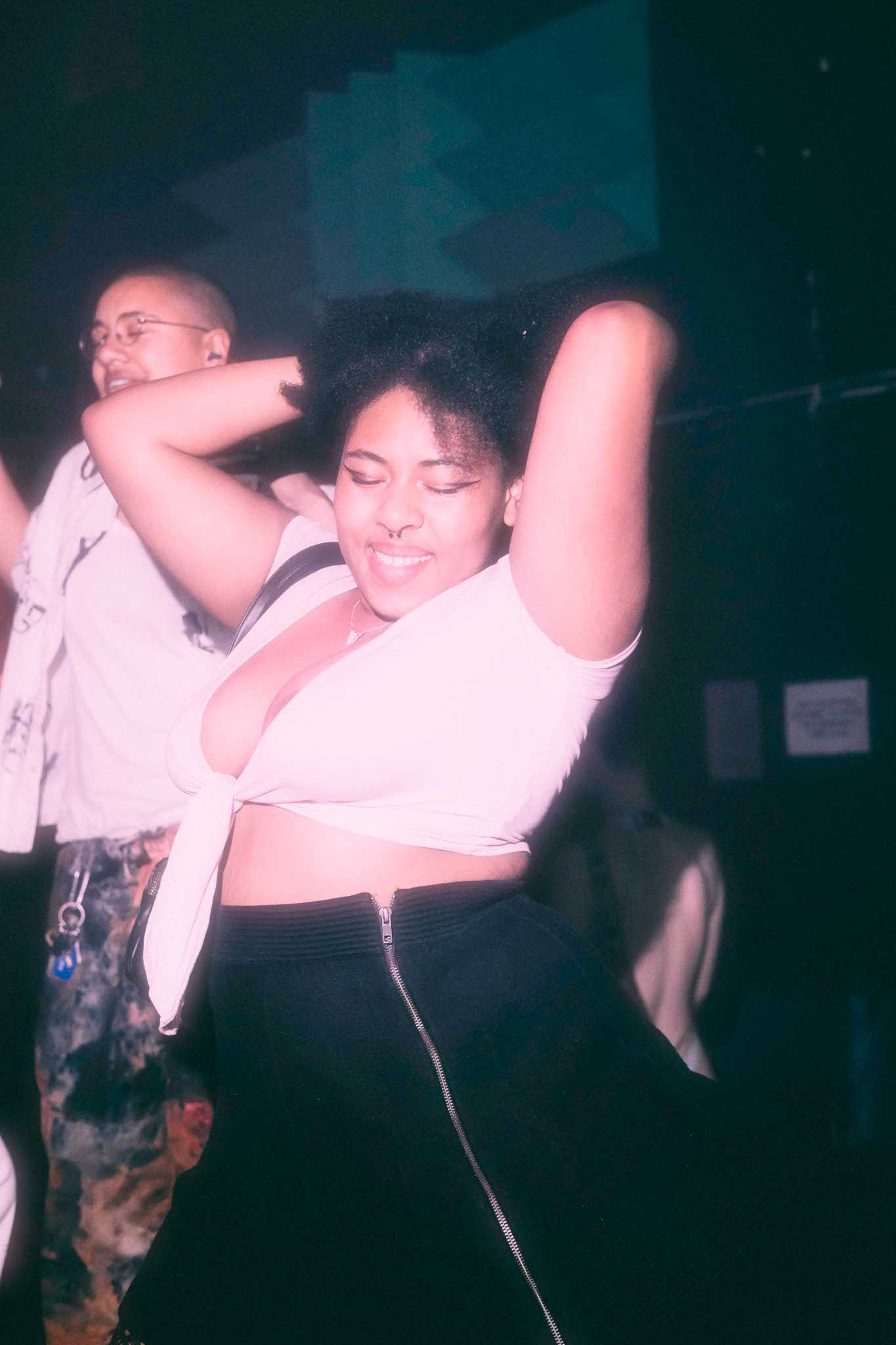 Howl_Rave_5_255_pwua6l