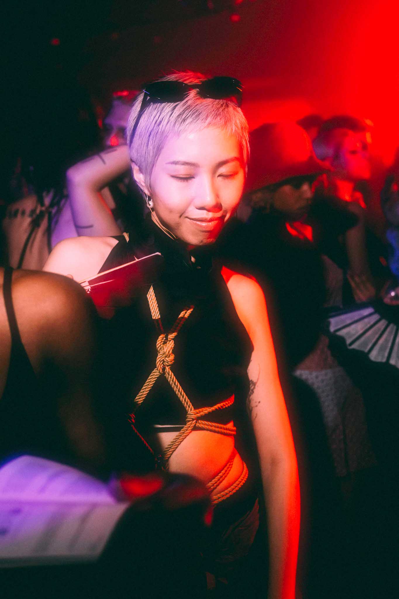 Howl_Rave_5_227_ucxlpm