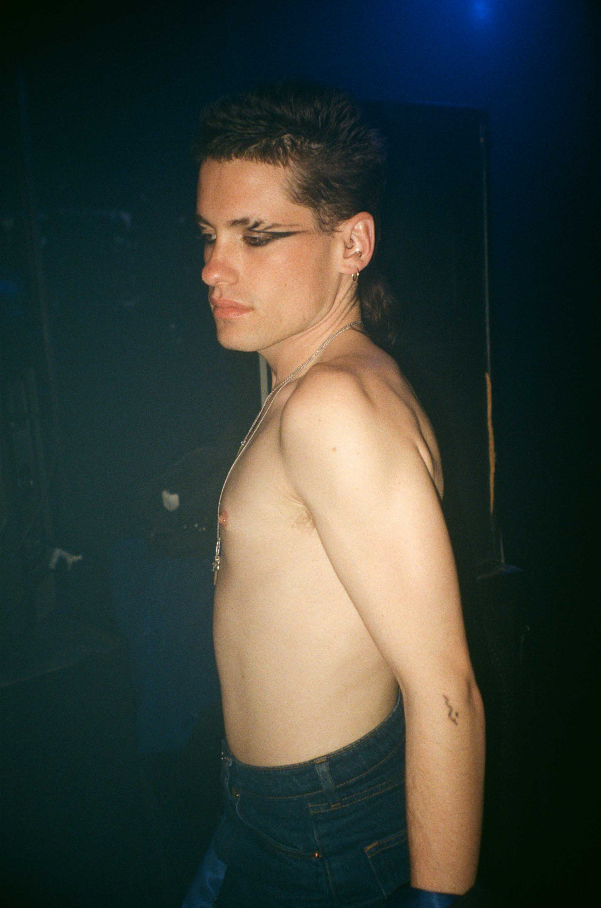 Howl_Rave_5_216_hdmwe9