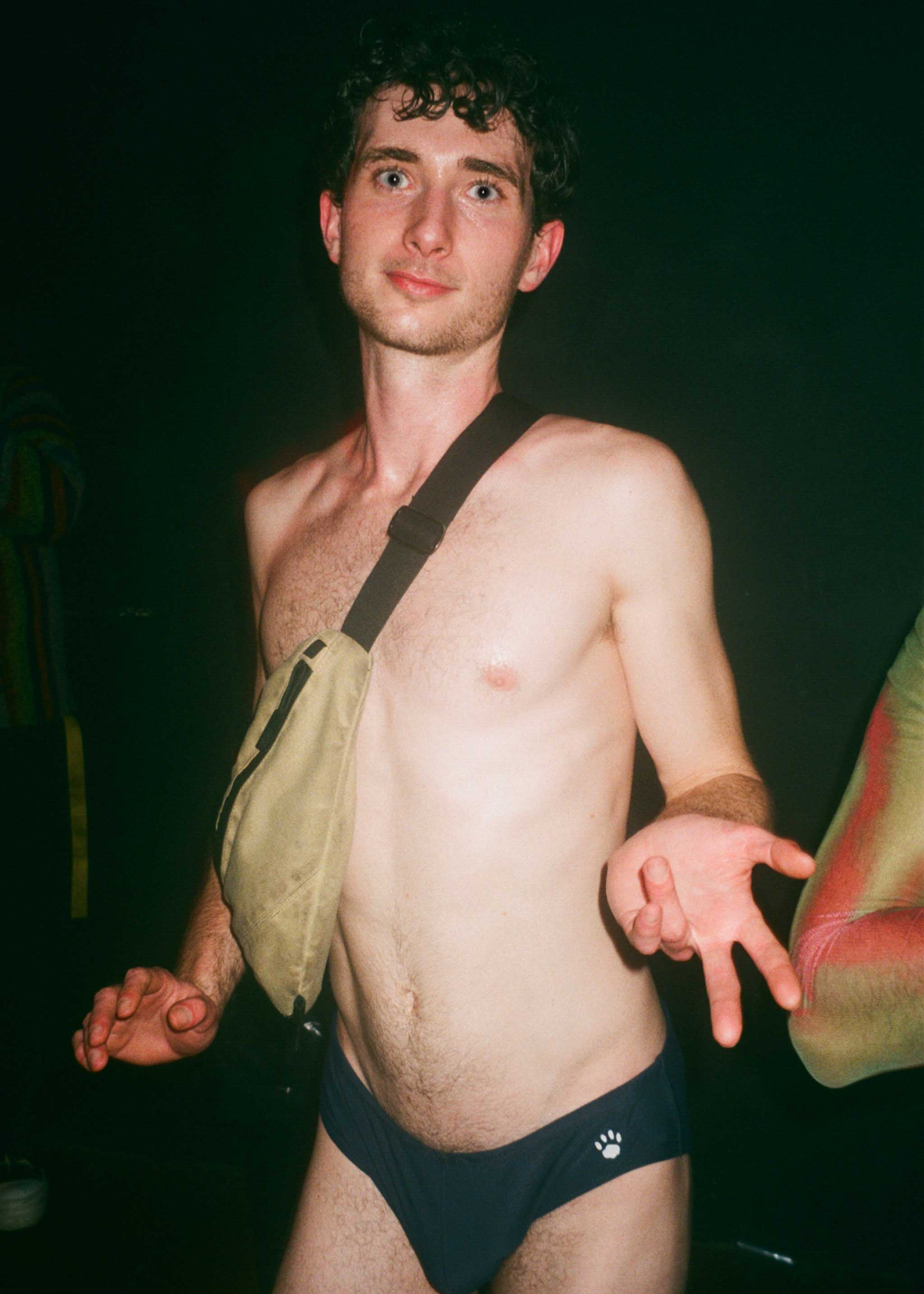 Howl_Rave_5_208_pvnm0e