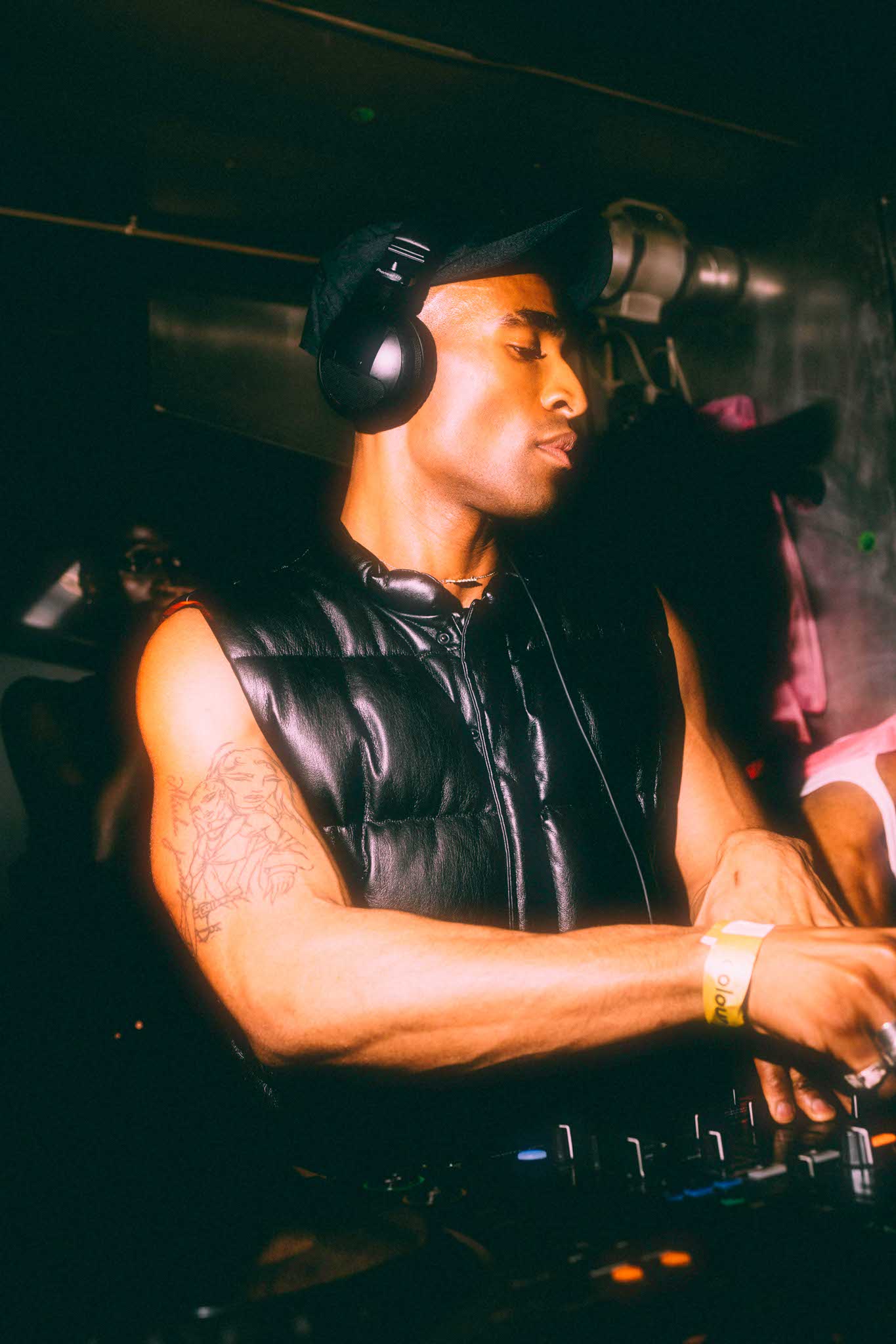Howl_Rave_5_041_vgtdkj