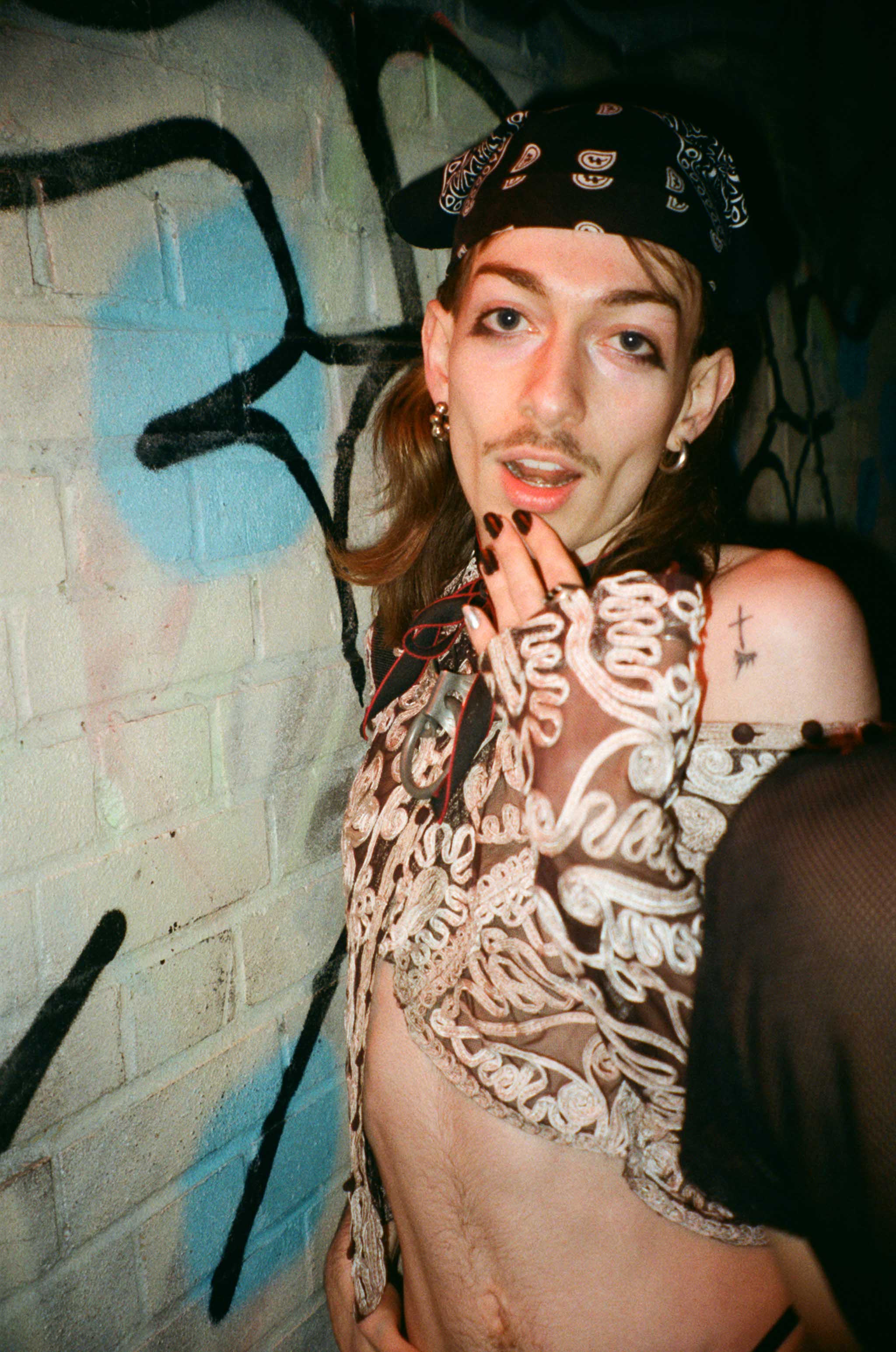 Howl_Rave_5_040_b0krgp