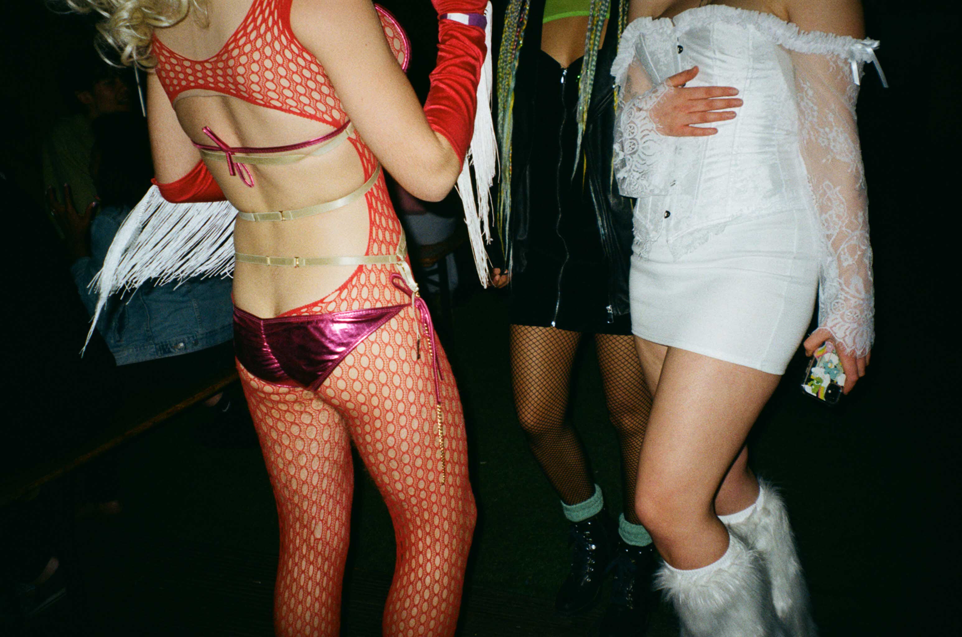 Howl_Rave_5_002_bec8nu
