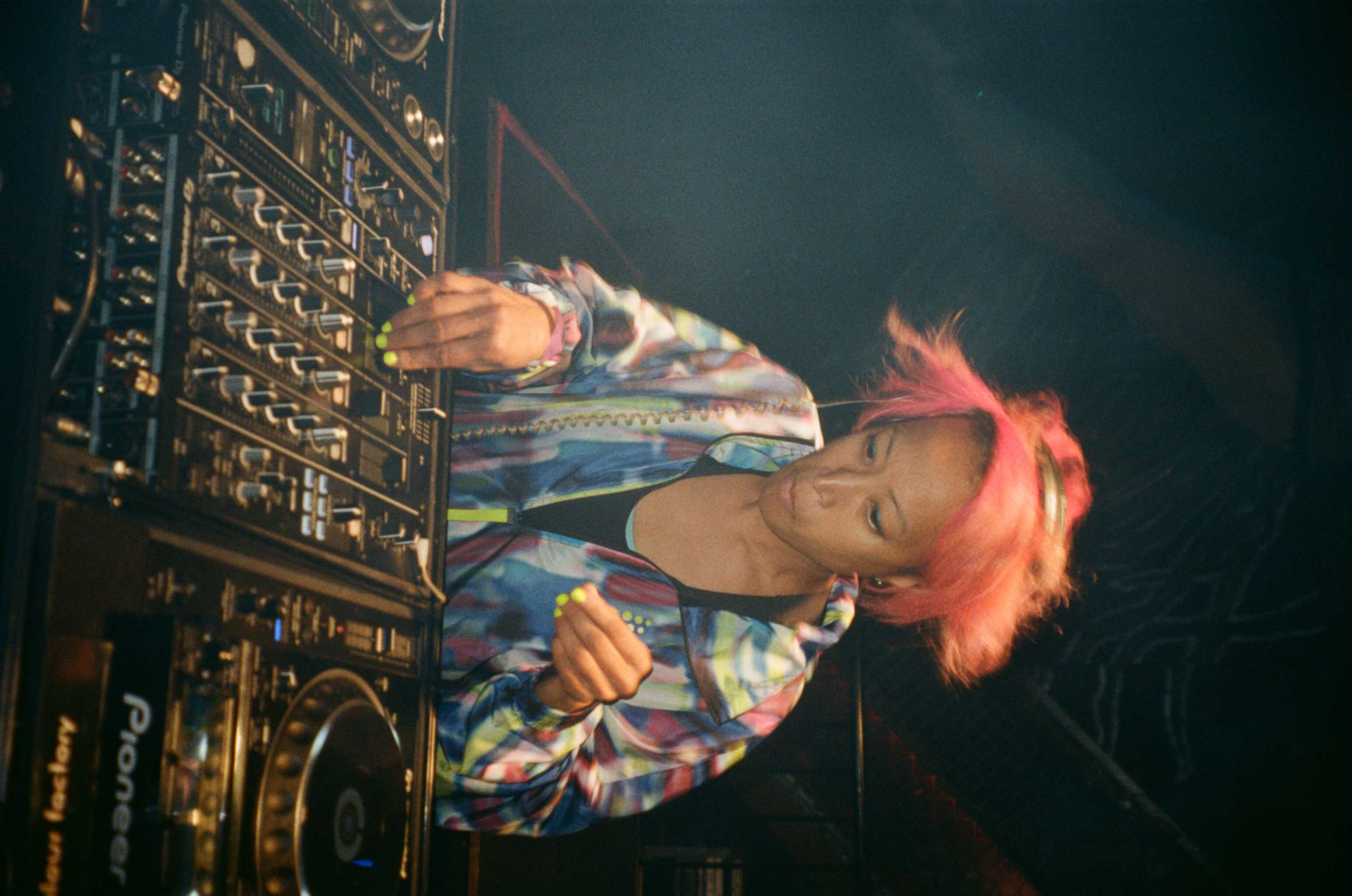 Howl_Rave_5_180_v3rb1n