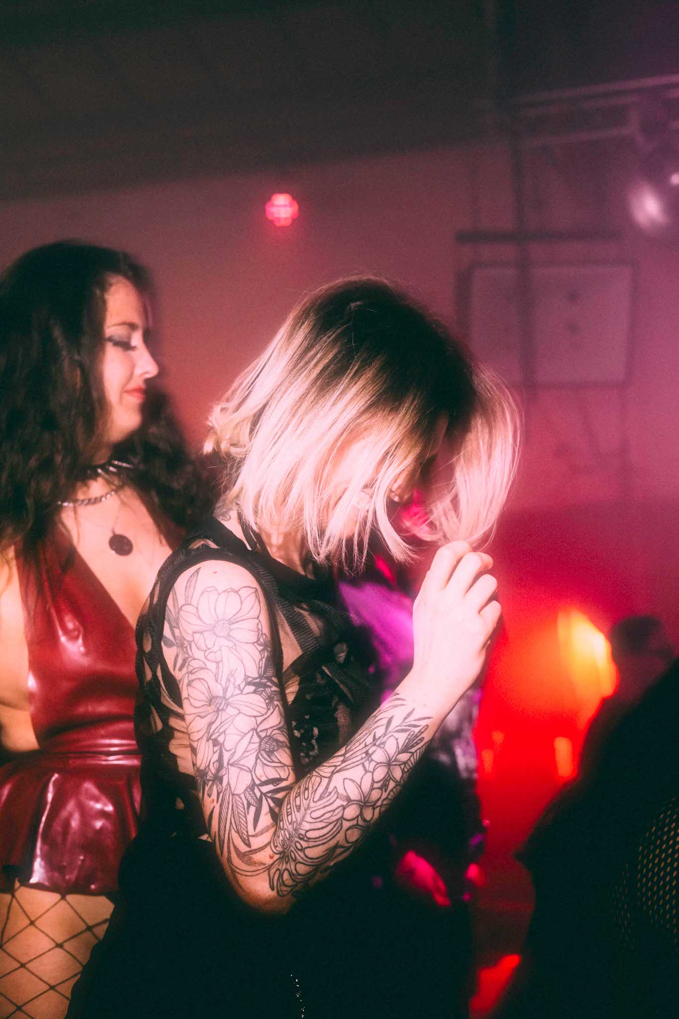 Howl_Rave_5_163_rxr8ju