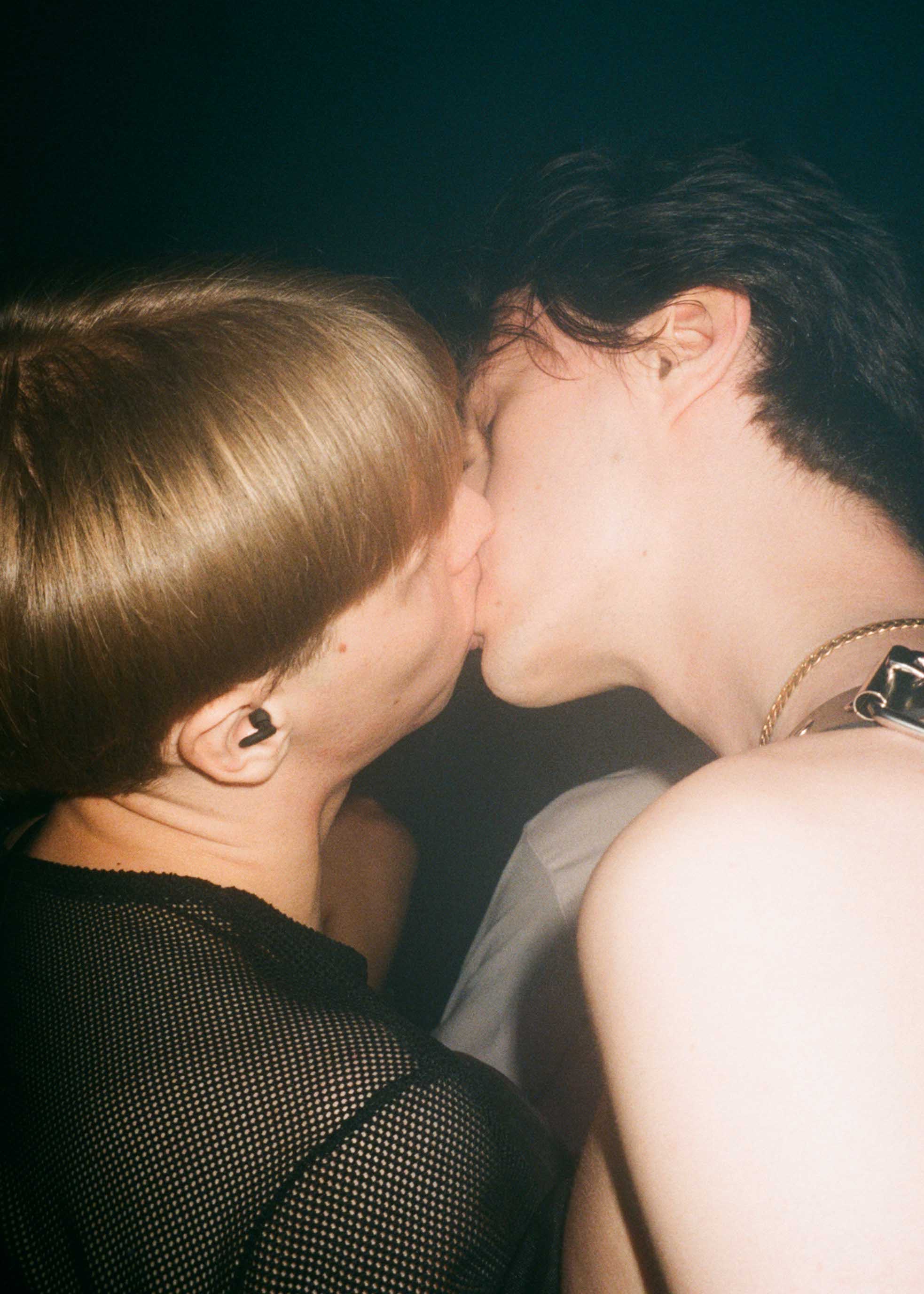 Howl_Rave_5_137_fumfxl
