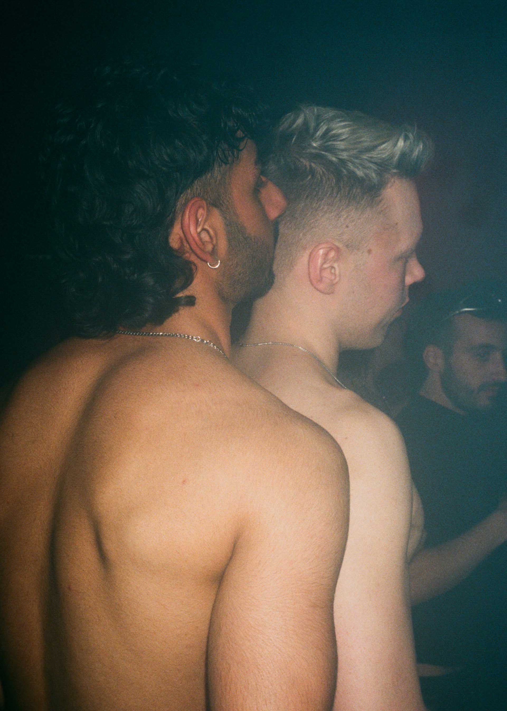 Howl_Rave_5_104_bxj0pi