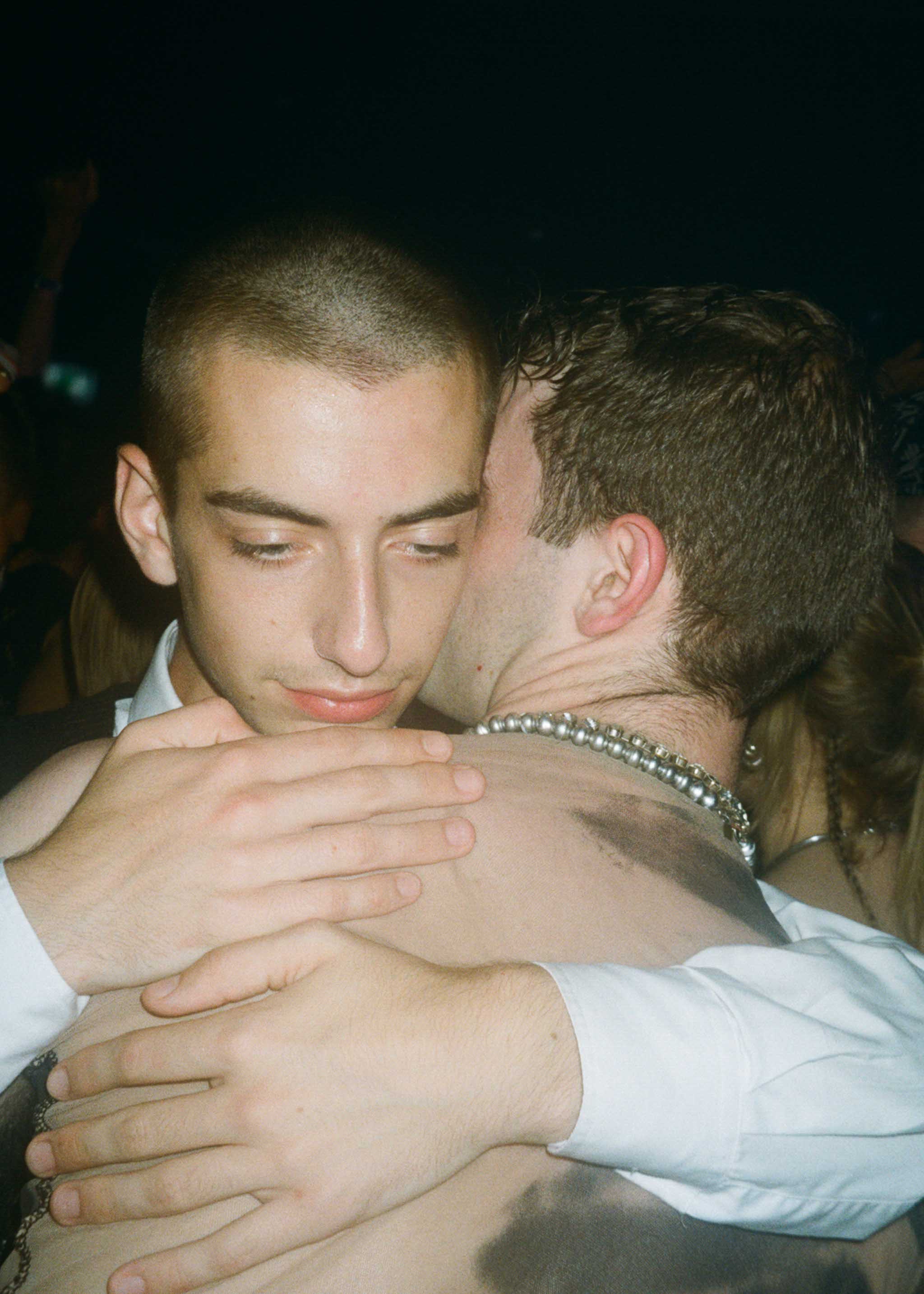 Howl_Rave_6_079_ihucwv