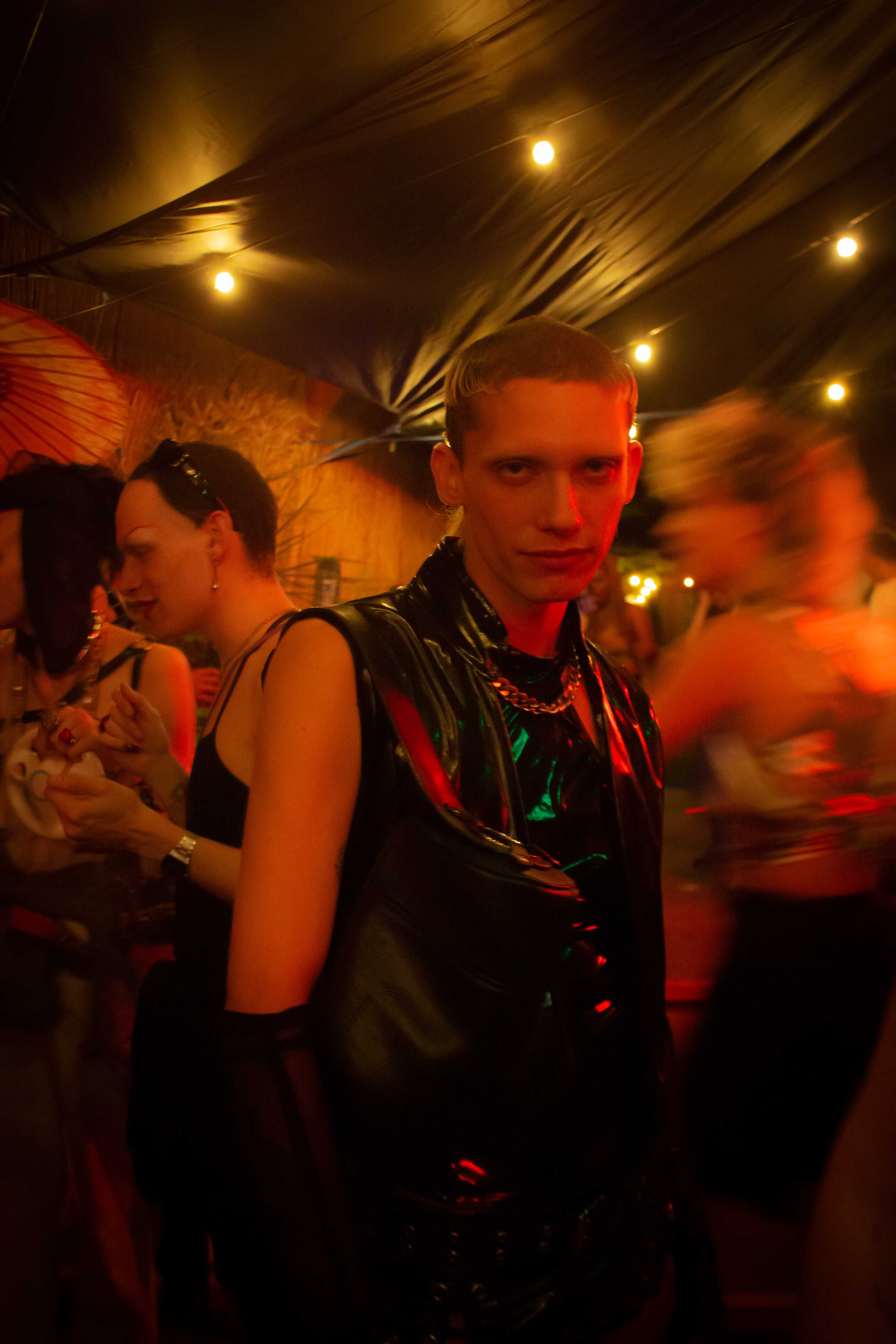 Howl_Rave_6_040_pnhbdx
