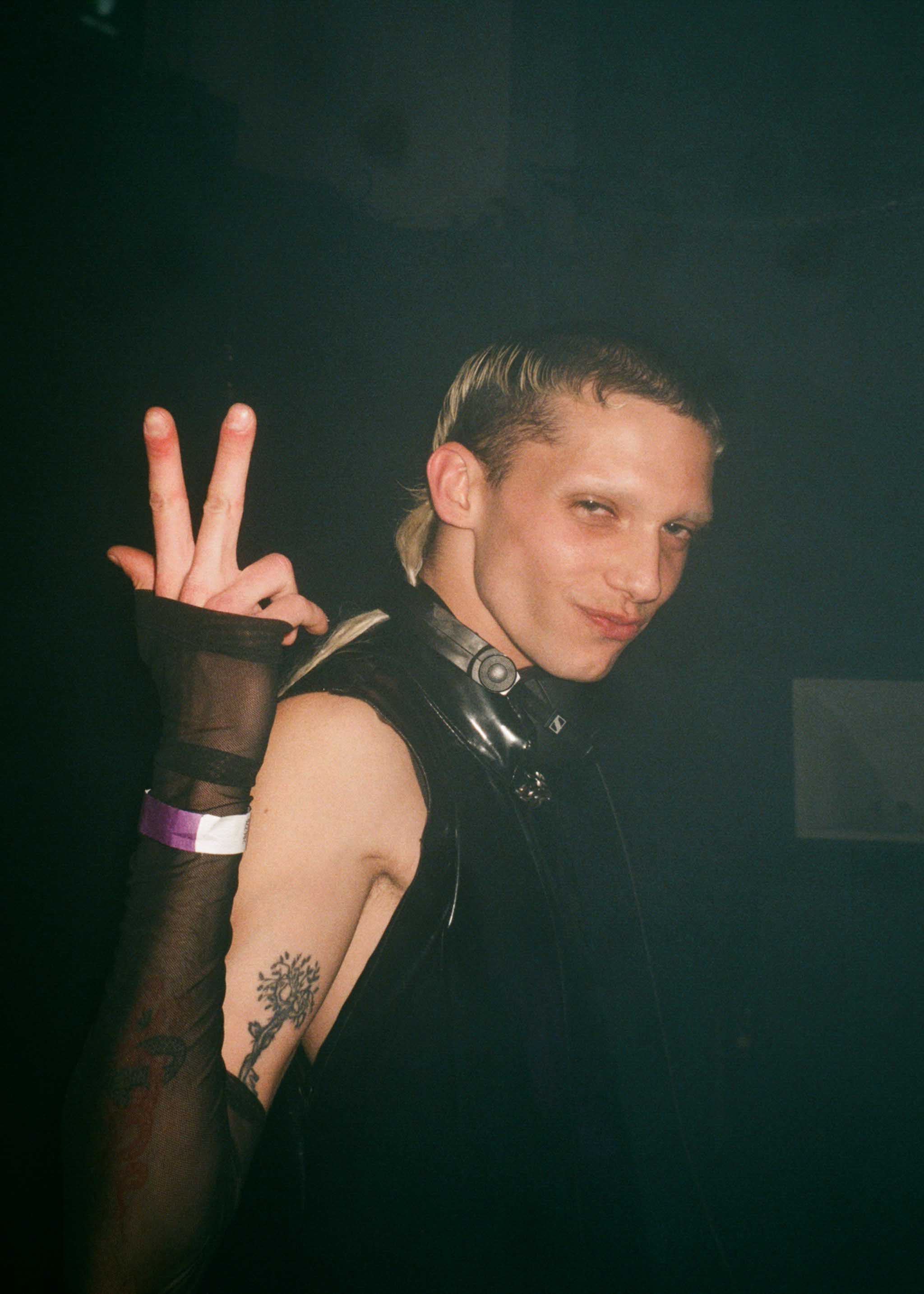 Howl_Rave_6_011_qnolx9
